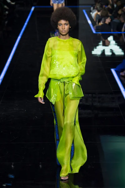 Look 154